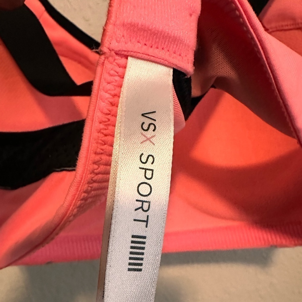 VSX discontinued sports bra in coral, size 34B - Picture 4 of 5